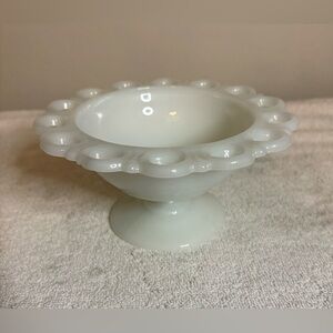 Vtg Anchor Hocking 'Old Colony' Lace Edge Milk Glass Pedestal Compote Candy Dish
